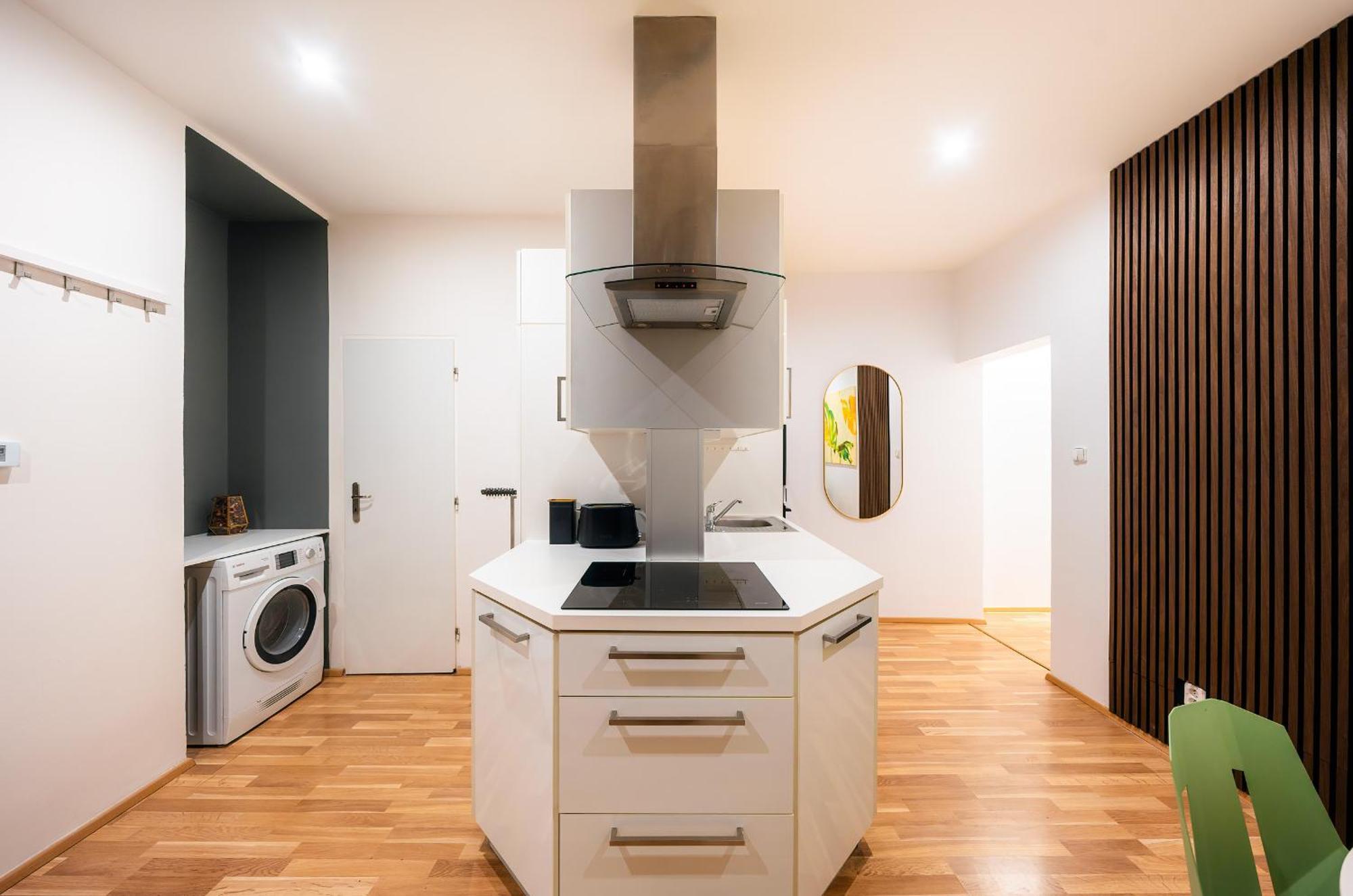4br+2bath Old Town Family Oasis Luxury Appartement *