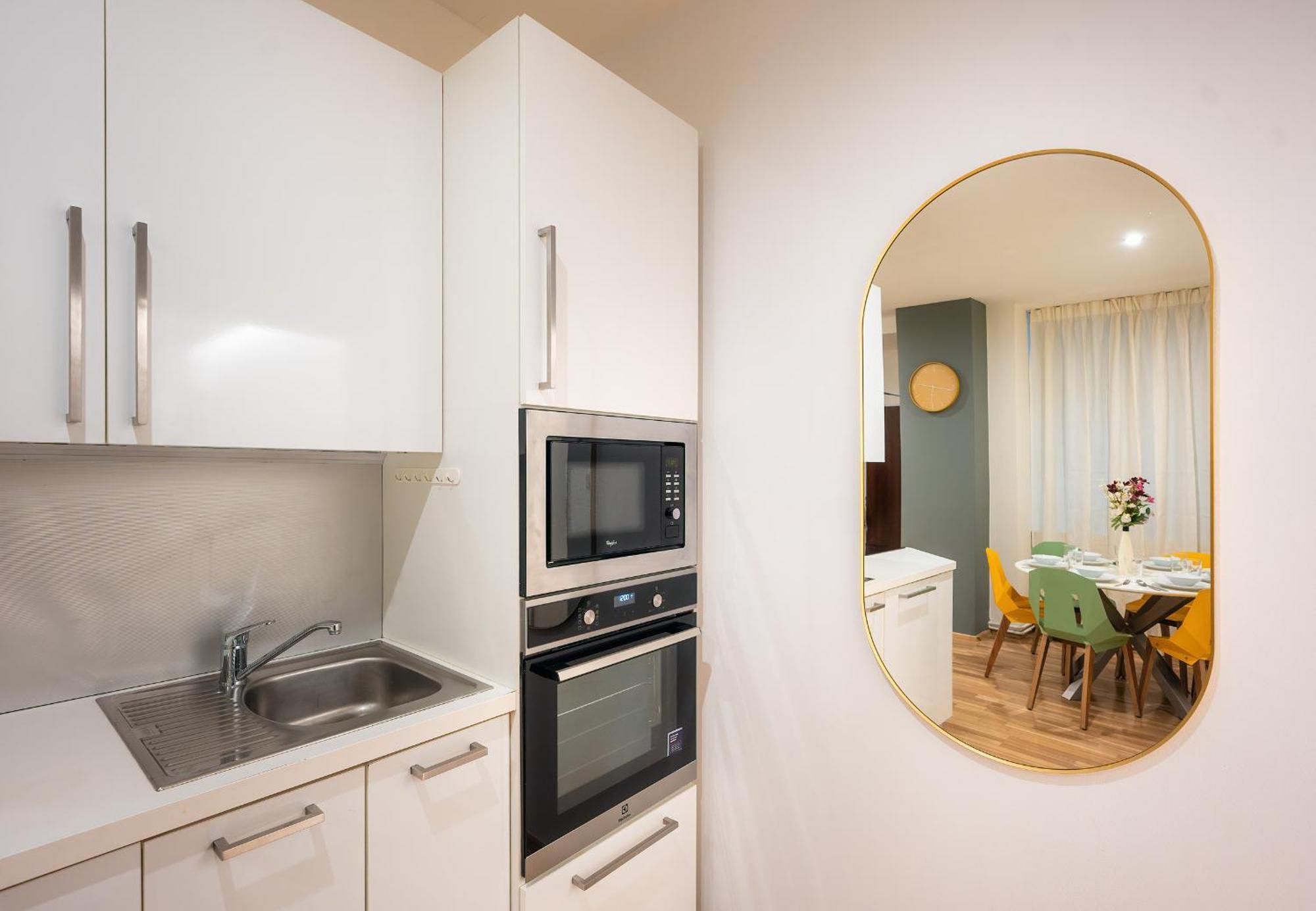 Appartement 4br+2bath Old Town Family Oasis Luxury